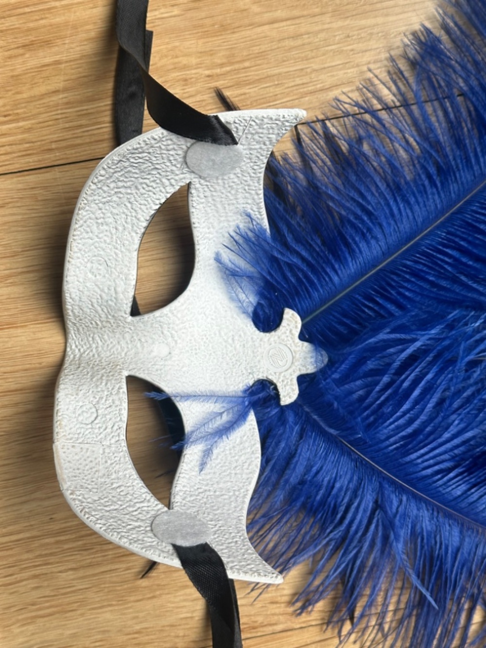 Masquerade Mask - Picture 3 of 3